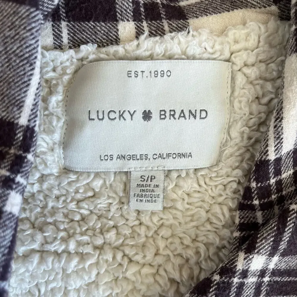 Lucky Brand Women's Jacket Shacket Size Small Sherpa Lined Crop Snaps Plaid
